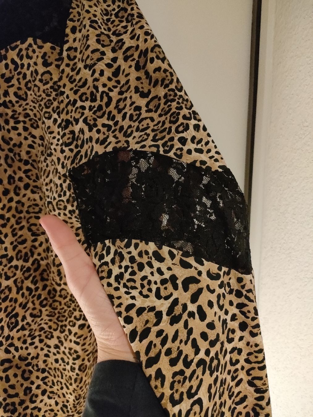 Blusen: Bluse Leoprint – Neu (gemäss Beschreibung) aus Oberengstringen von ina_5xrj 1