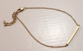 Schlichtes goldenes Armband für Damen