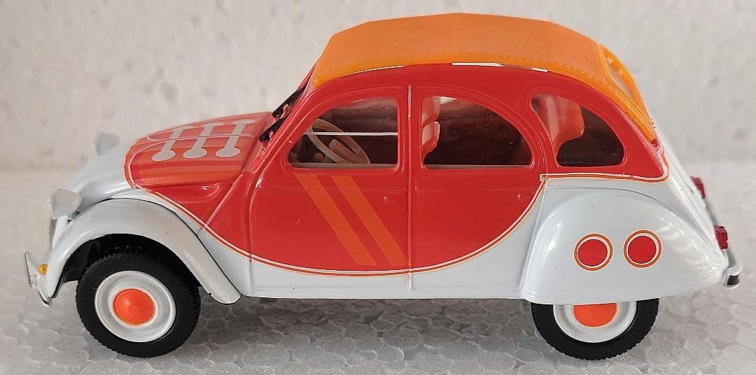 Norev Modellautos: Citroën 2CV  6  -   " BASKET "  -  Norev  -  1/43 – Gebraucht aus Delémont von Domdom1 6