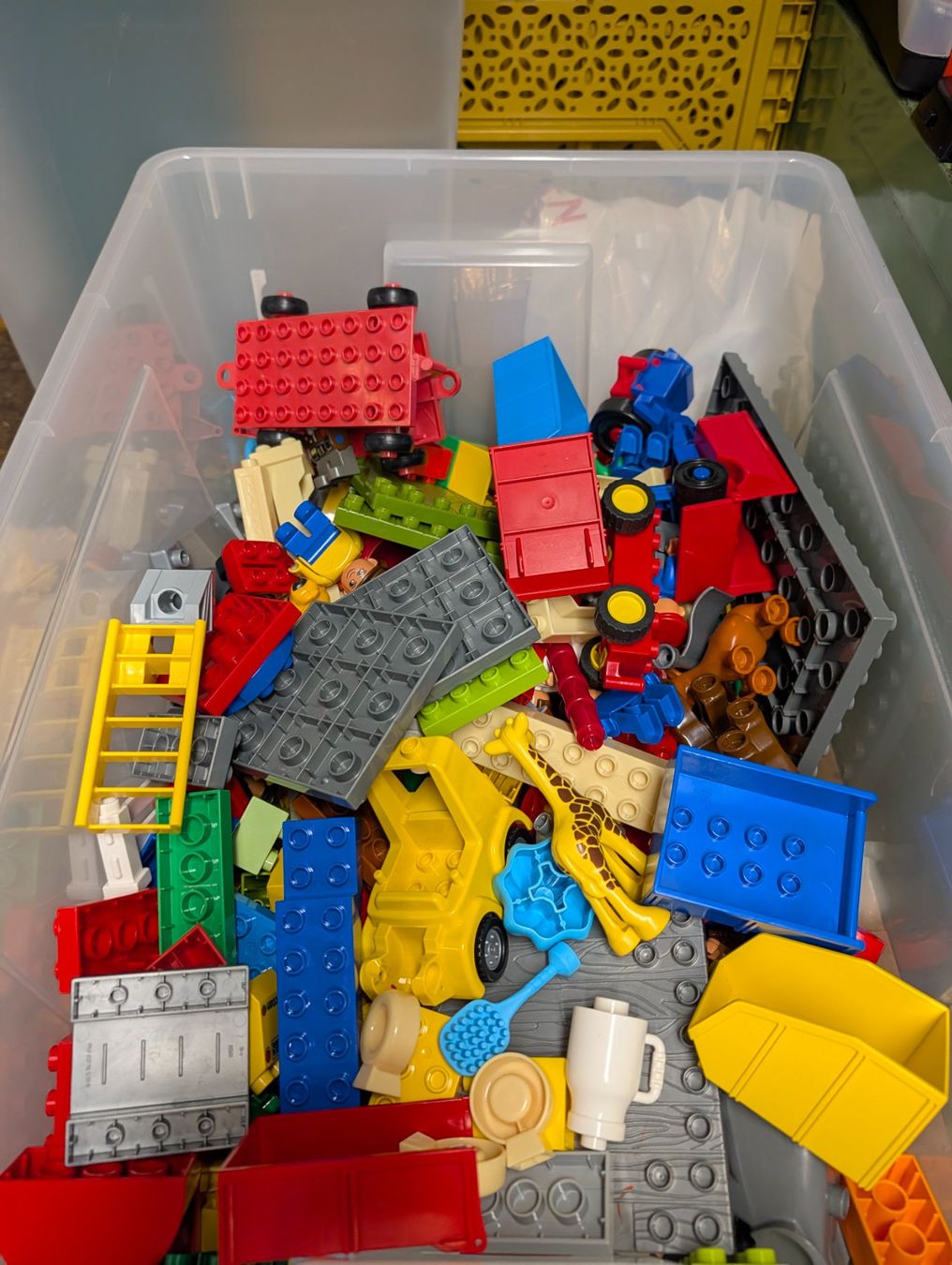 Lego Giocattoli: Lego Duplo Klötze gemischt inkl. Box – Usato da Engelburg venduto da benilo
