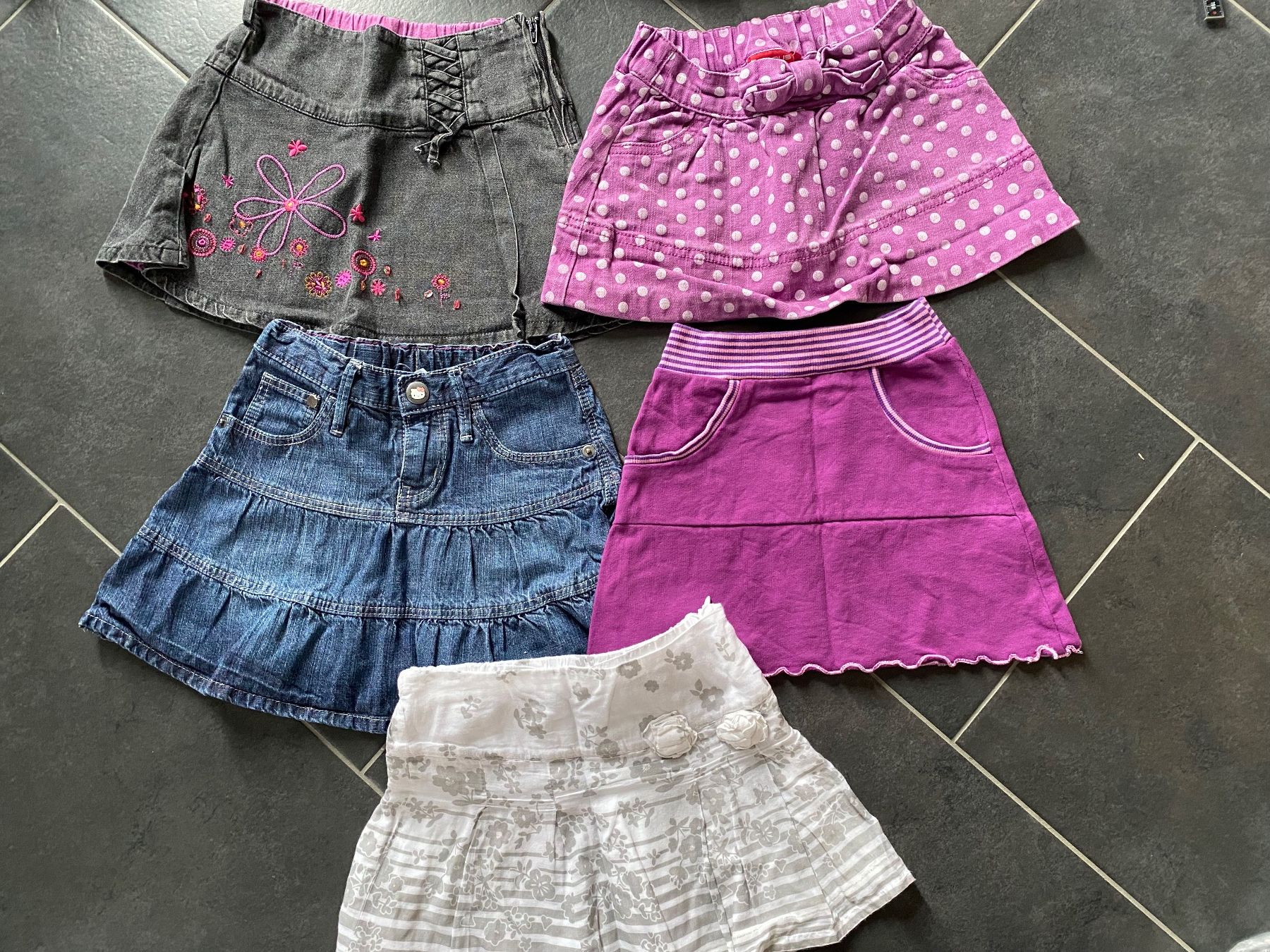 S.Oliver Kleiderpakete & -sets: Buntes Kleiderset, Gr. 92/98/104 – Gebraucht aus Summaprada von hirschuh506 4