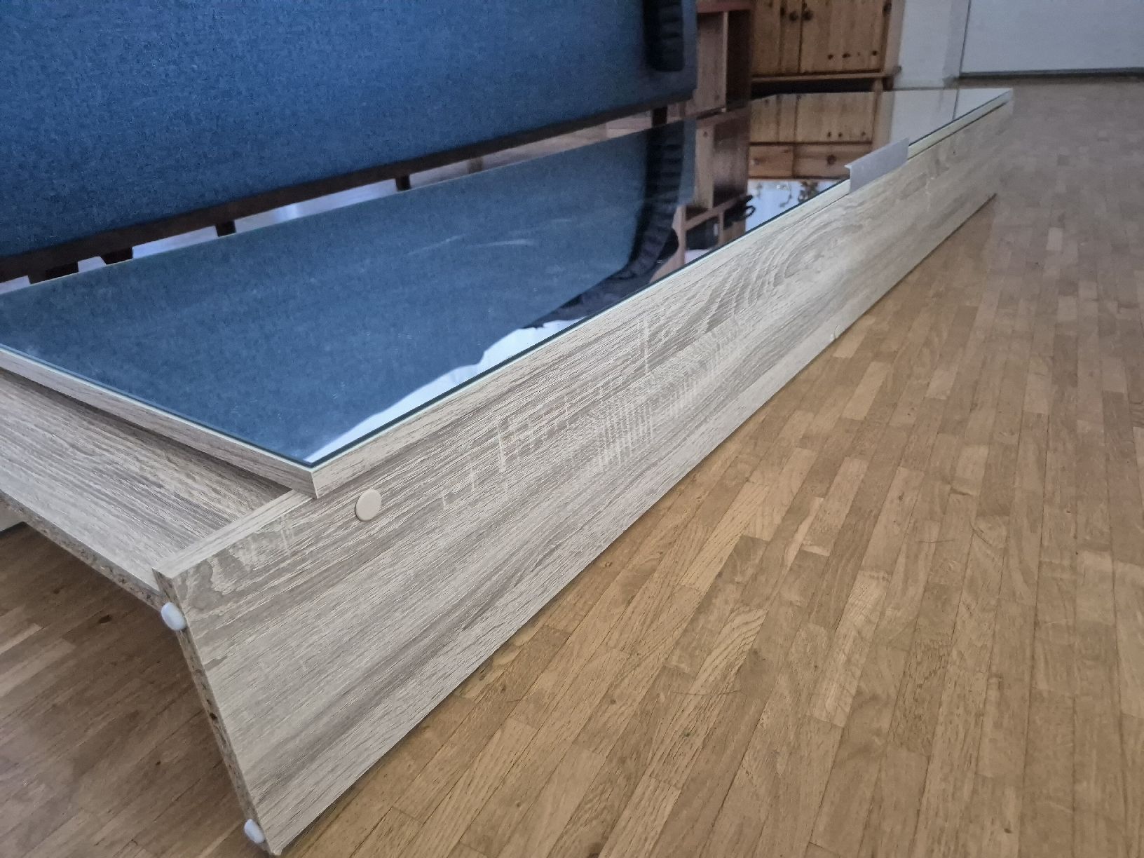 Scaffali: Wall mounting shoe shelf with full size mirror door. – Usato da Zürich venduto da lie_6mdx 2