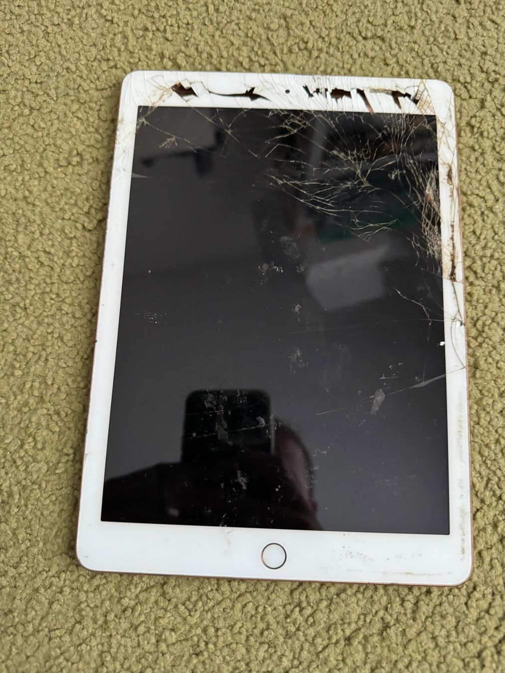 Apple Tablet PC: Ipad 6. Generation - A1893 - ungeprüft – Difettoso da Olten venduto da HoYa01 1