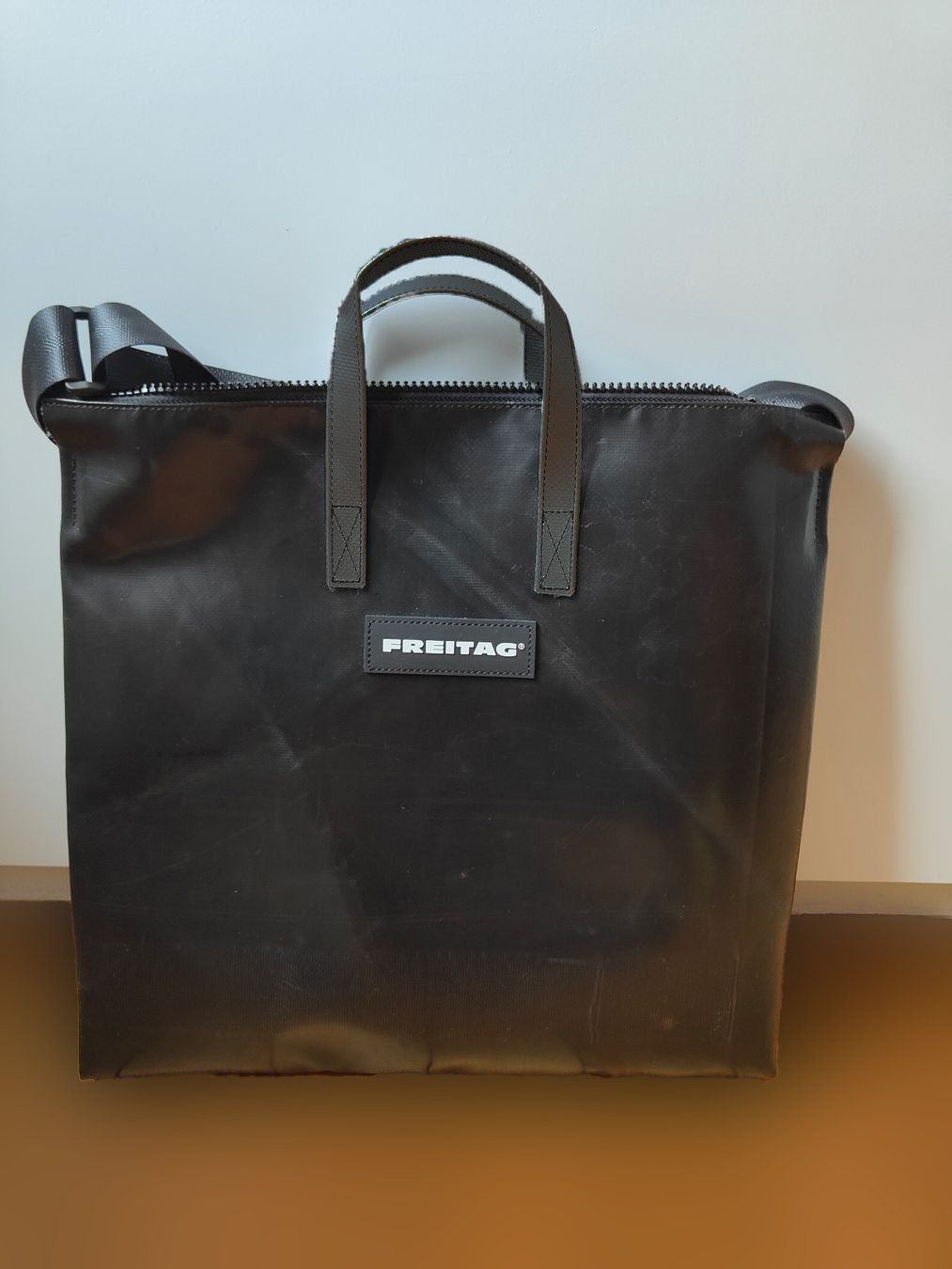Freitag Taschen: Freitag Tilda ALL BLACK – Neu (gemäss Beschreibung) aus Basel von CrvenaZvezdica