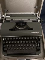 Olympia Reiseschreibmaschine – Vintage – voll funktionsfähig