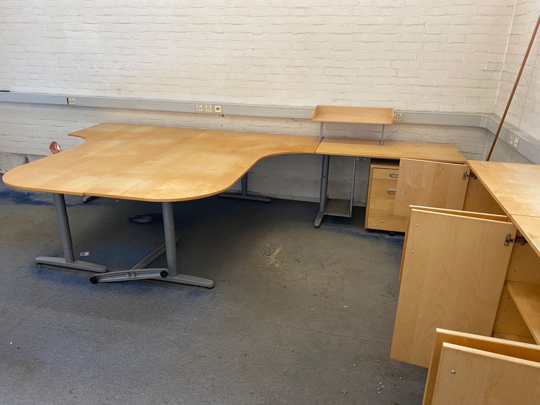Tischset: Büromöbel zwei Arbeitsplätze – Gebraucht aus Döttingen von Alfi61 2