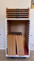 individuell gefertigter, rollbarer Planschrank
