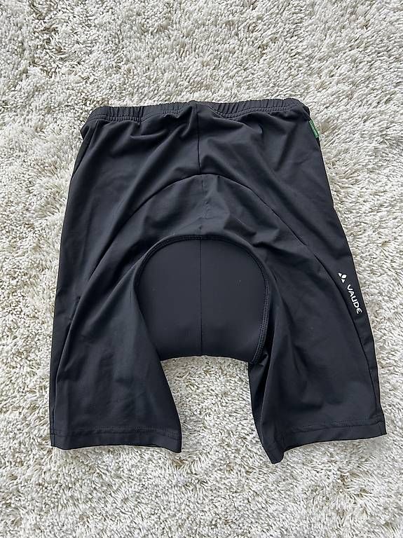 Pantaloni: Vaude, Velohose schwarz, Grösse 146/152 – Usato da Uerikon venduto da Audrey09 1
