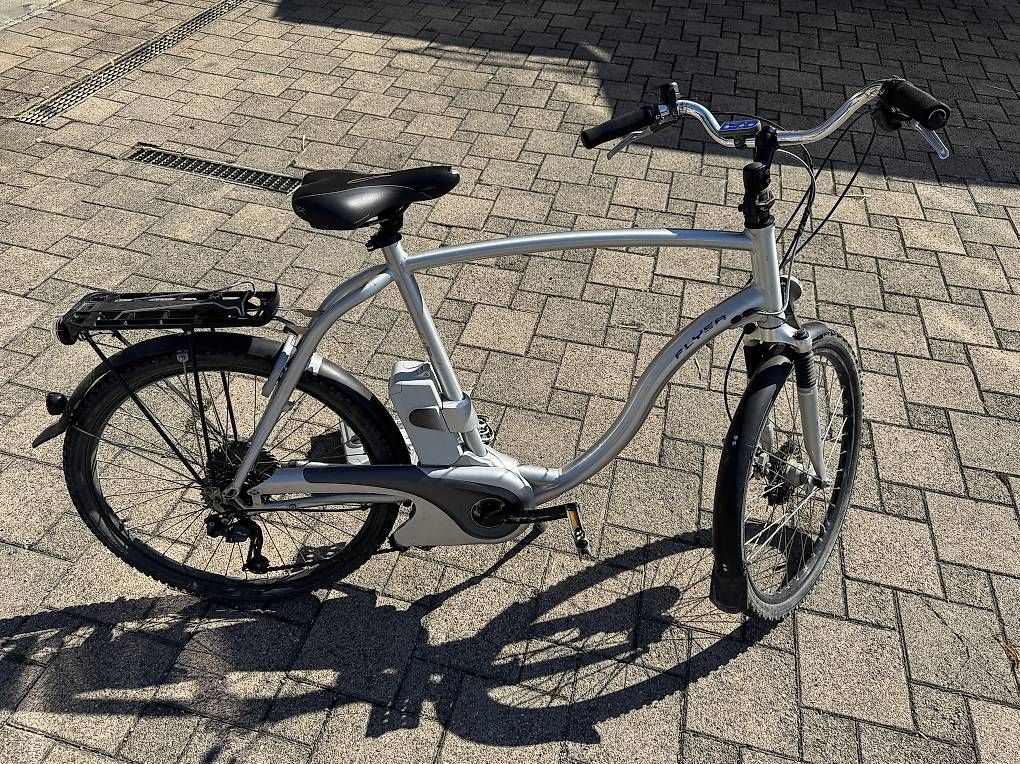 Velos: Flyer E-Bike tiptop – Gebraucht aus Truttikon von menefique