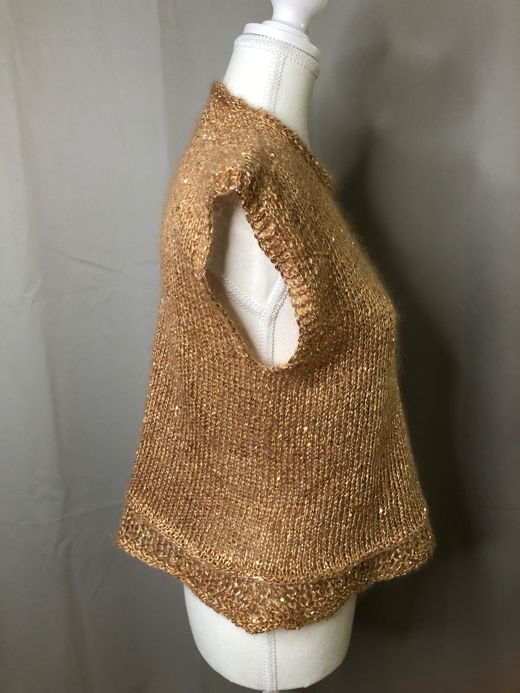 Top: Goldener Top neu – Nuovo e nell'imballaggio originale da St. Moritz venduto da Capricorn88 2