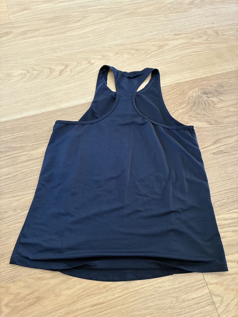 Tops: Tanktop – Gebraucht aus Bassersdorf von secondhand_clothing 1