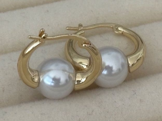 Ohrringe & -stecker: Luxus Elegante Ohrstecker  Kunstperlen Farbe: Gold – Neu (gemäss Beschreibung) aus Biel-Bienne von Roserosse13 5