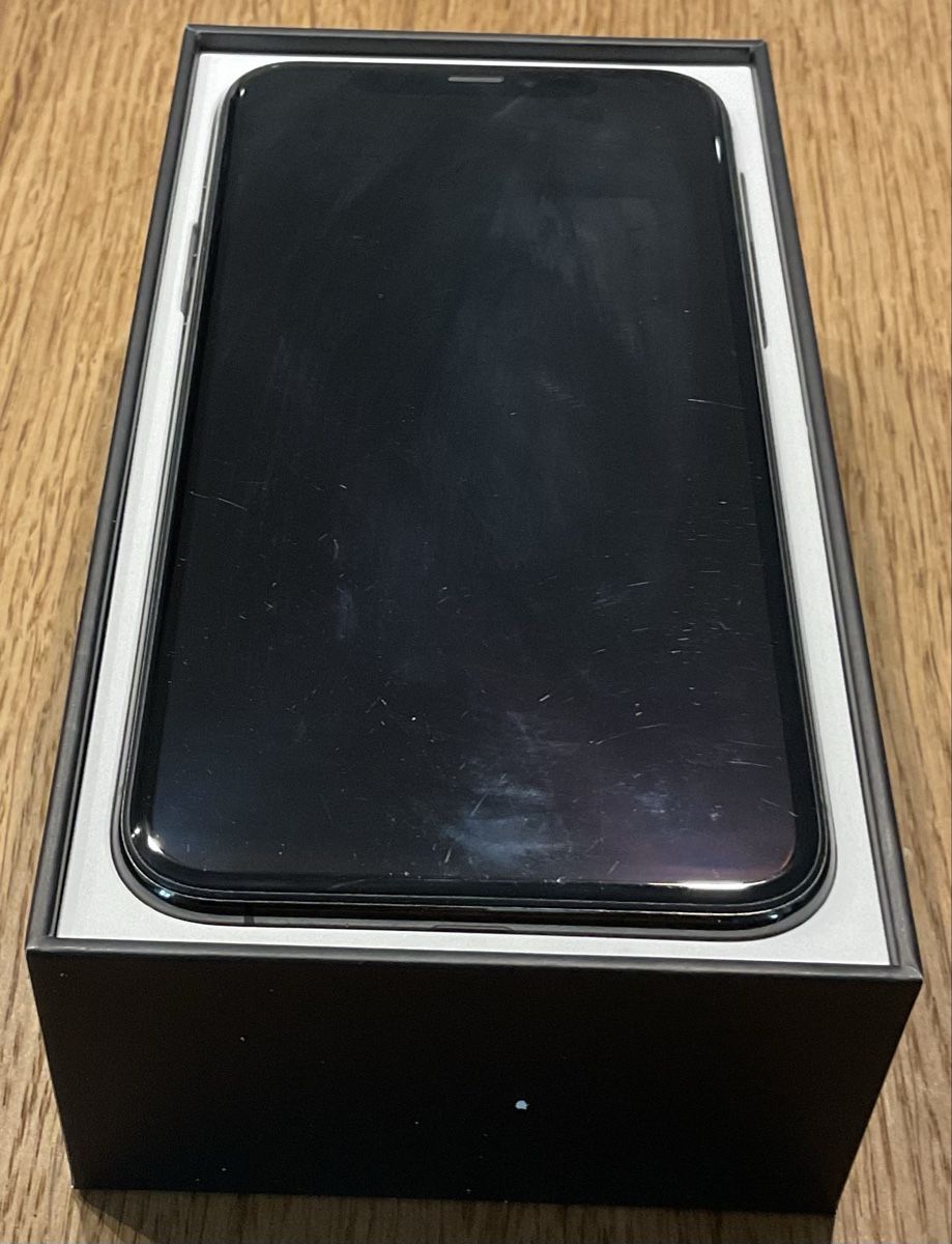 Apple Telefoni cellulari / Smartphones: iPhone 11 Pro, Space Gray, 64GB – Usato da Männedorf venduto da Grisoni