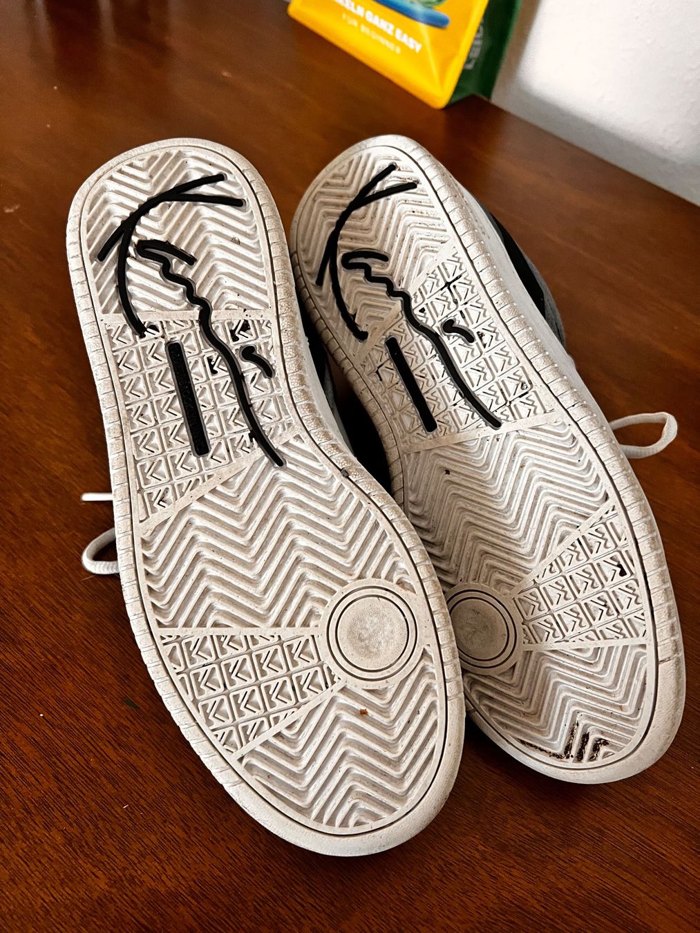 Scarpe da uomo: Karl Kani Schuhe Grösse 41 – Nuovo (secondo la descrizione) da Niederglatt ZH venduto da NICELODEON18 3