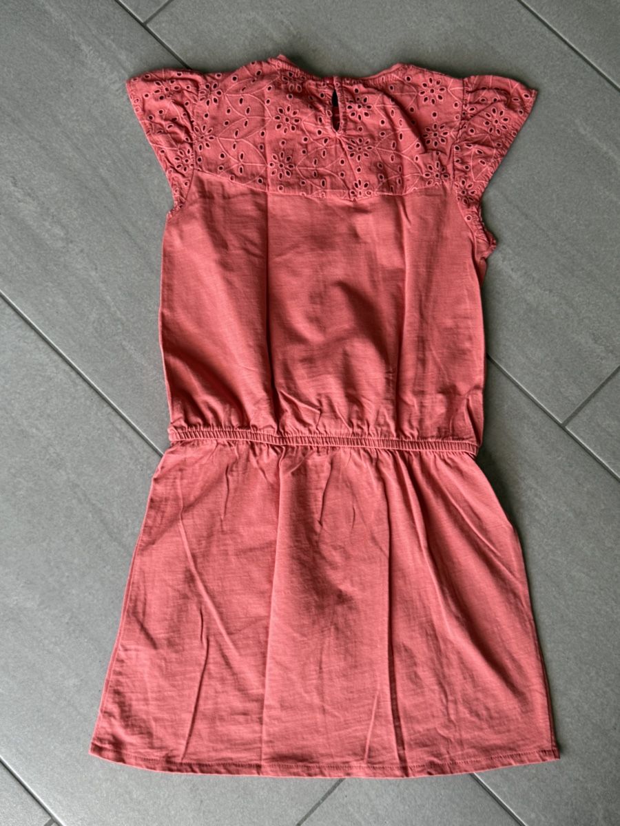 Vertbaudet Kleider & Röcke: Kleid Grösse 140 – Gebraucht aus Mägenwil von Bienchen8 1