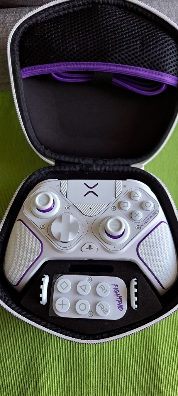 Controller: Neuf manette Victrix pro ps5/4/PC – Neu und originalverpackt aus Borex von ValterC