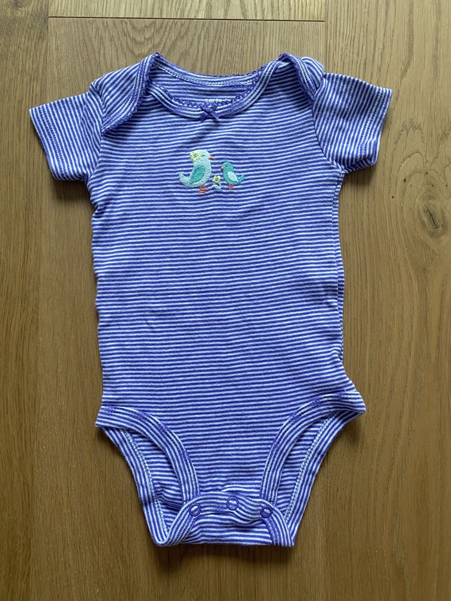 Unterwäsche: Baby Body Grösse 6 Monate, Kurzarm – Gebraucht aus Neerach von Sixtine