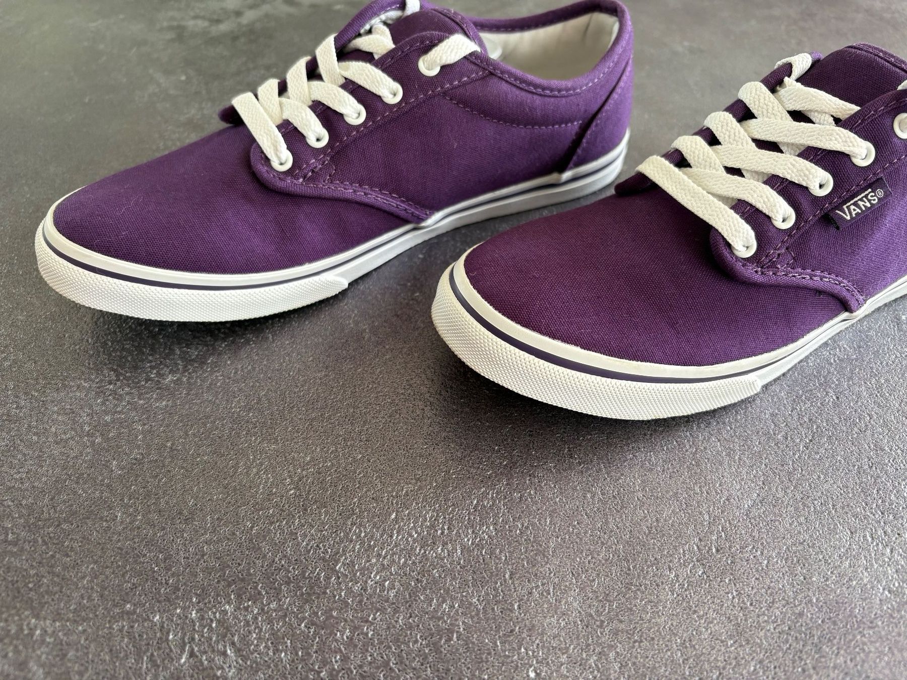 Vans Scarpe da donna: Damen Sneakers Vans Lila Grösse 37 – Usato da Flawil venduto da HeisseReifen 3