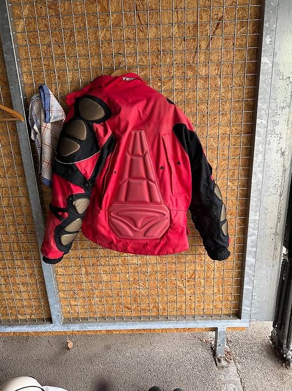 Jacken: booster veste de moto  – Gebraucht aus Porrentruy von Jrm19 3