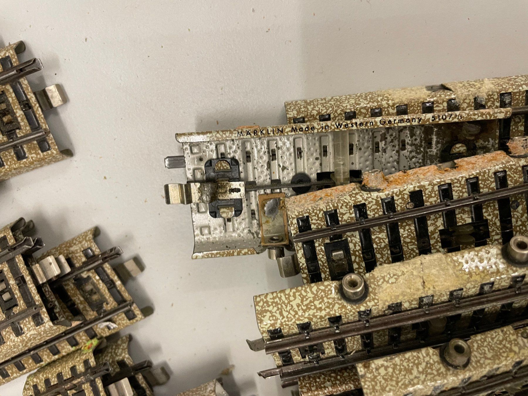 Märklin Modellini di ferrovie: rail marklin en vrac 140 pièces – Usato da La Croix (Lutry) venduto da netrajet 8