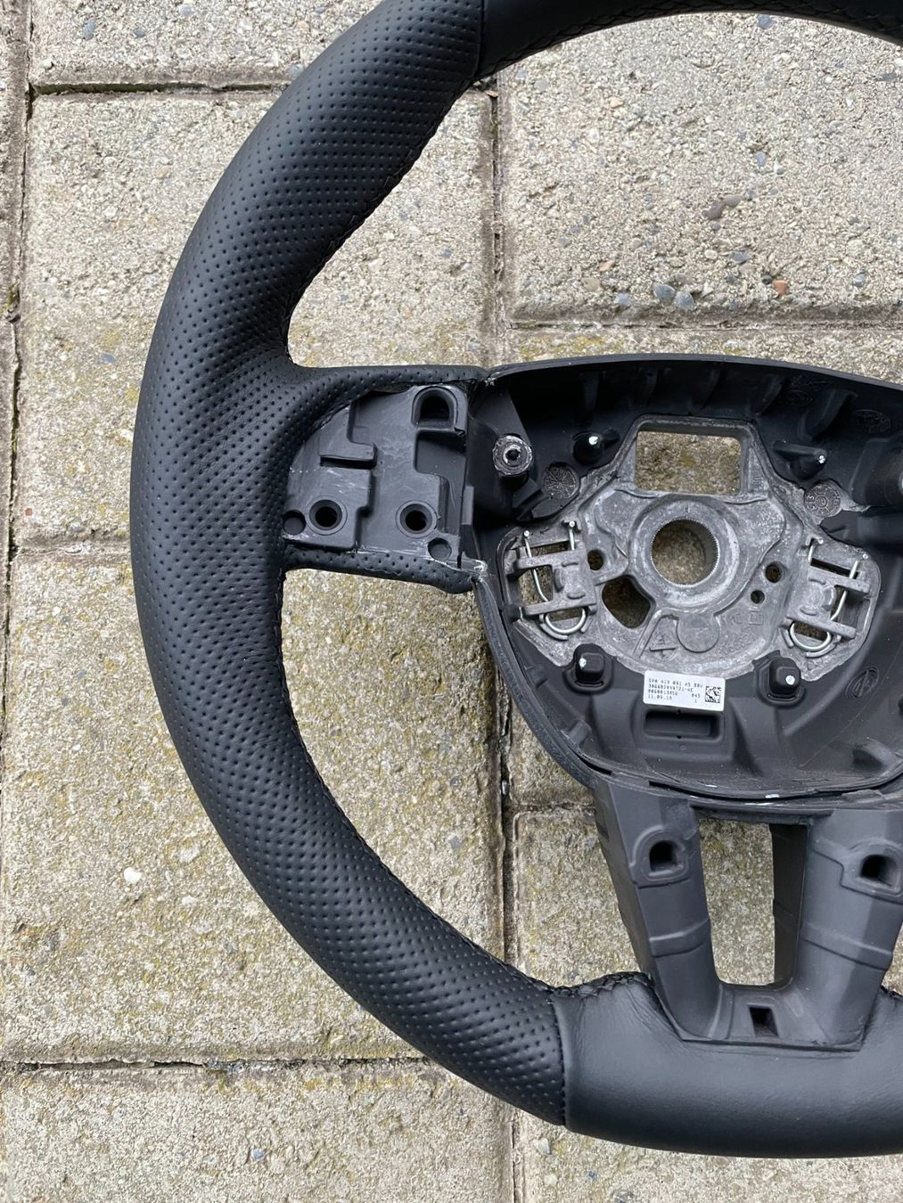 Seat Tutti pezzi di ricambio auto: NEU leder lenkrad Seat Alhambra – Nuovo (secondo la descrizione) da Auw venduto da Neo_z2rq 3