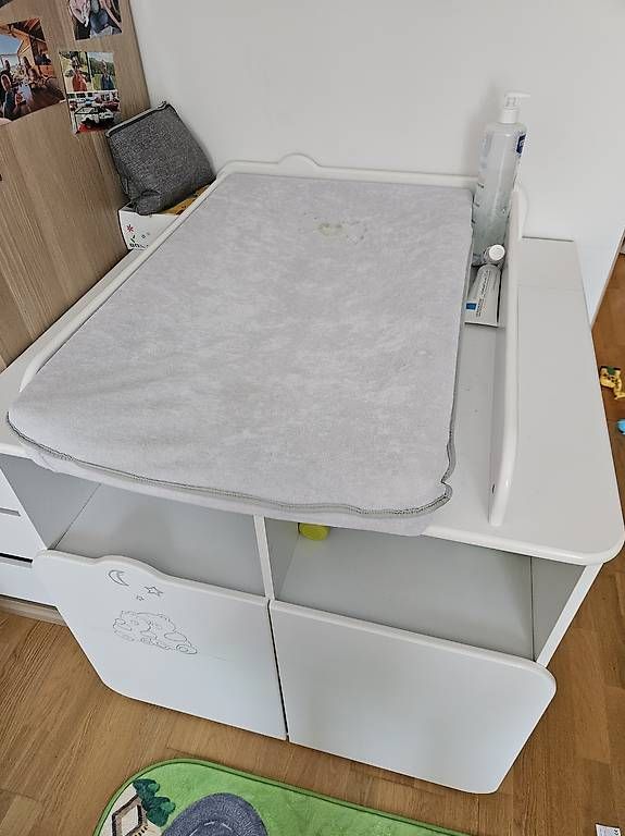 Wickeltisch & Zubehör: Table à langer – Gebraucht aus Brügg BE von sop_pyj2
