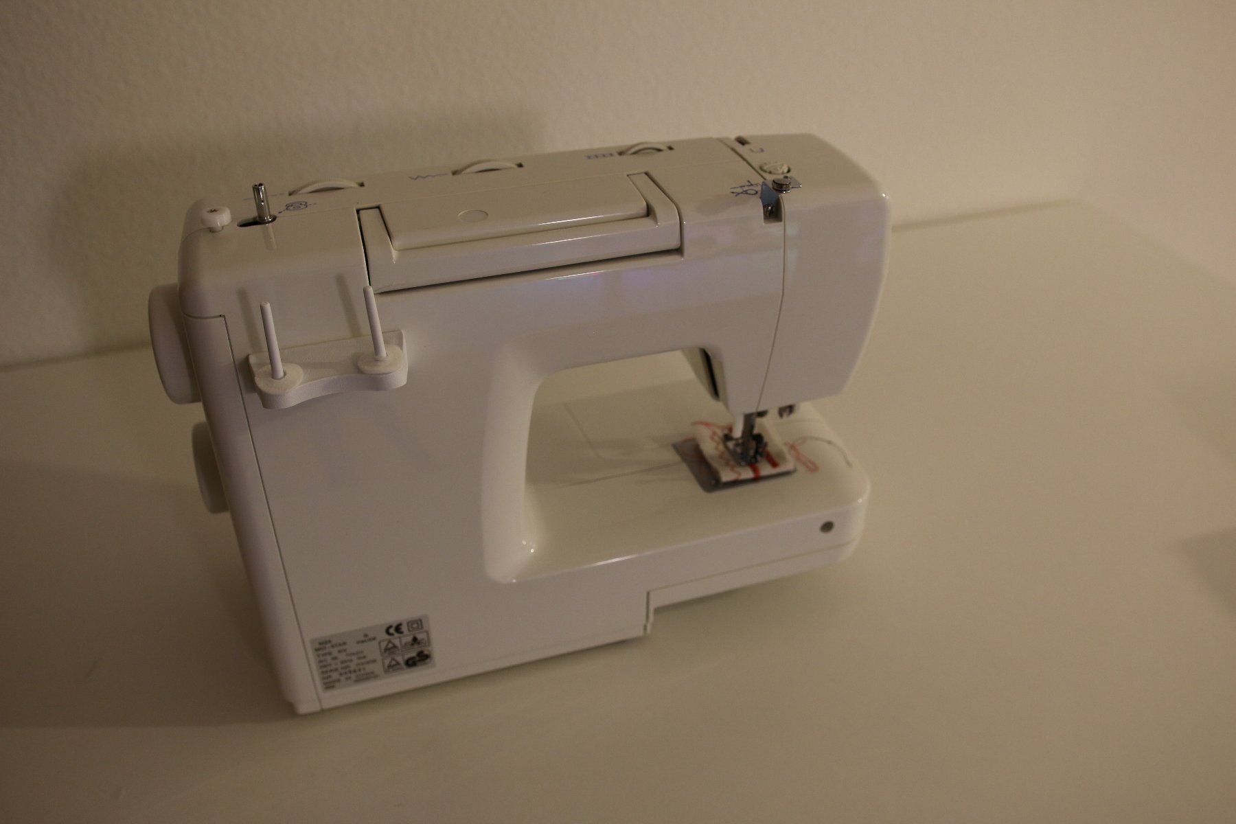Mio Star Macchine da cucire: Nähmaschine Mio Star Electronic M10 – Usato da Thalwil venduto da ric_77ts 2