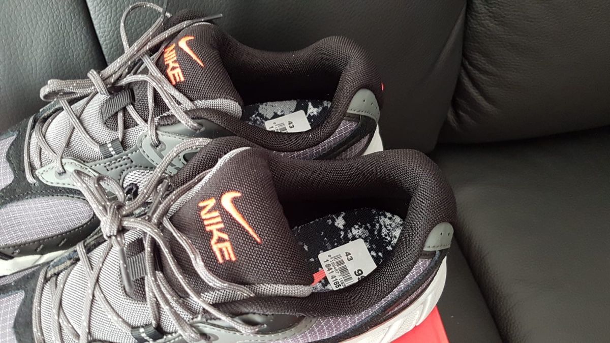 Nike Scarpe da uomo: Nike V5 RNR SE Gr.43 – Nuovo e nell'imballaggio originale da Zürich venduto da 280_yc86 6