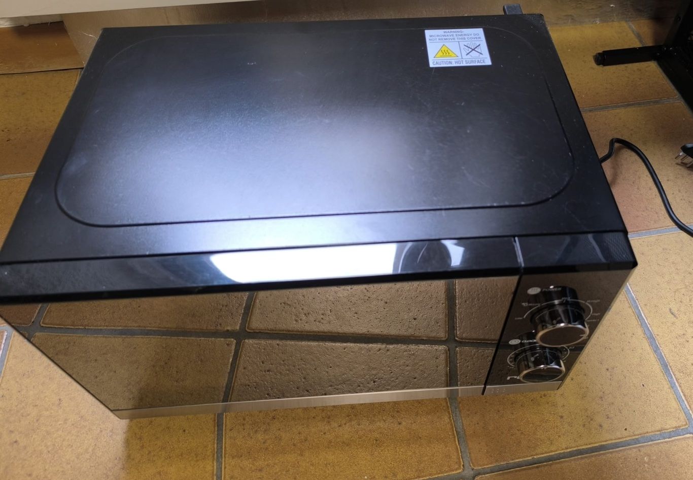 Rotel Backöfen: Micro-ondes Rotel – Bon état – Gebraucht aus Yverdon-les-Bains von mer_9whm 1