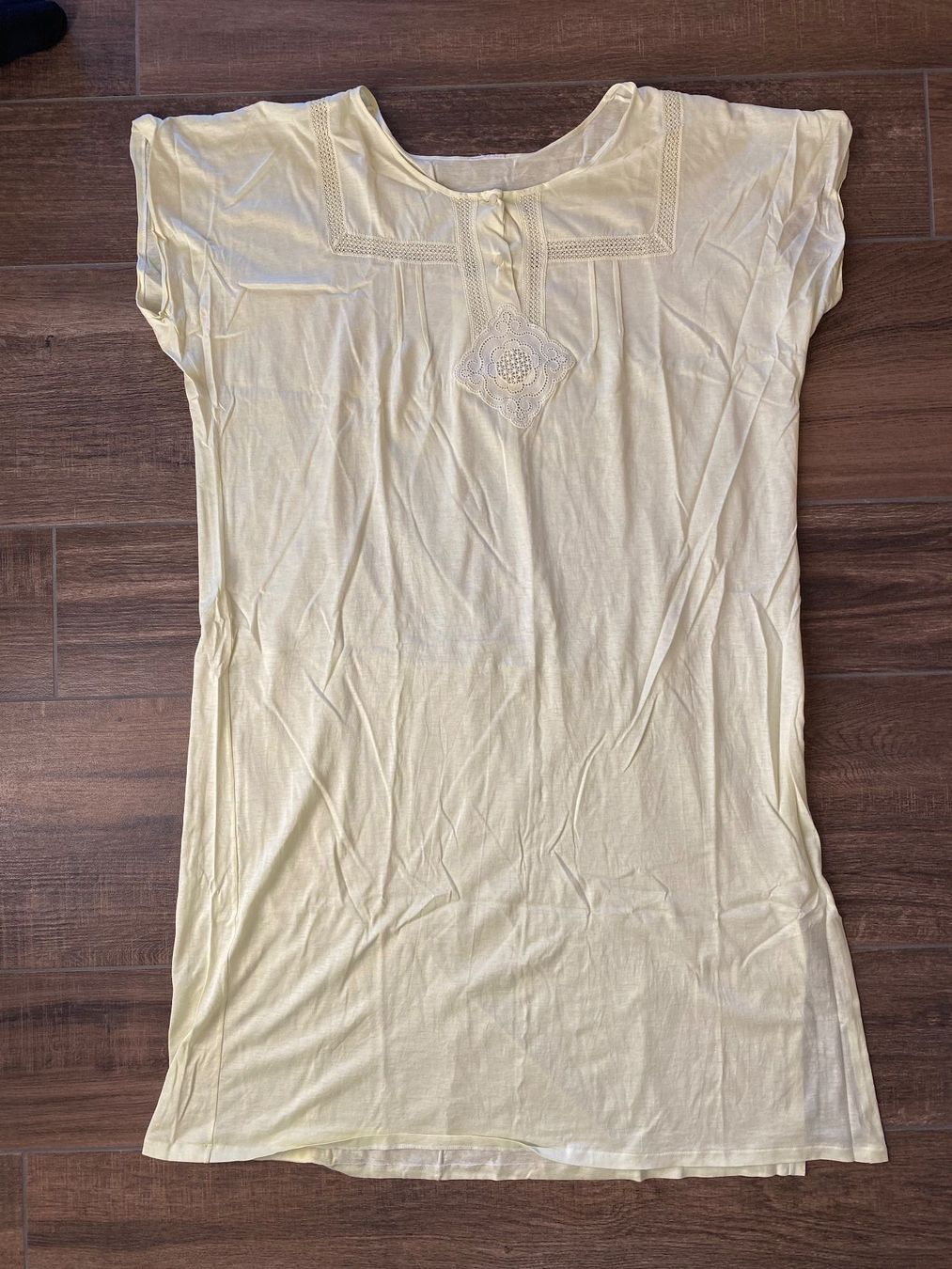 Negligees & Pyjamas: Nachthemd aus Baumwolle gelb Gr. 44 – Gebraucht aus Pratteln von a23_j2gs 2