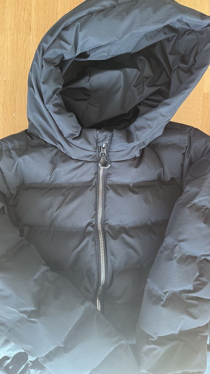 Lotti & Set di vestiti: 2  Mädchen Winterjacken / Steppjacken gr.146 Schwarz & Rosa – Usato da Winterthur venduto da -BeHappy24- 3