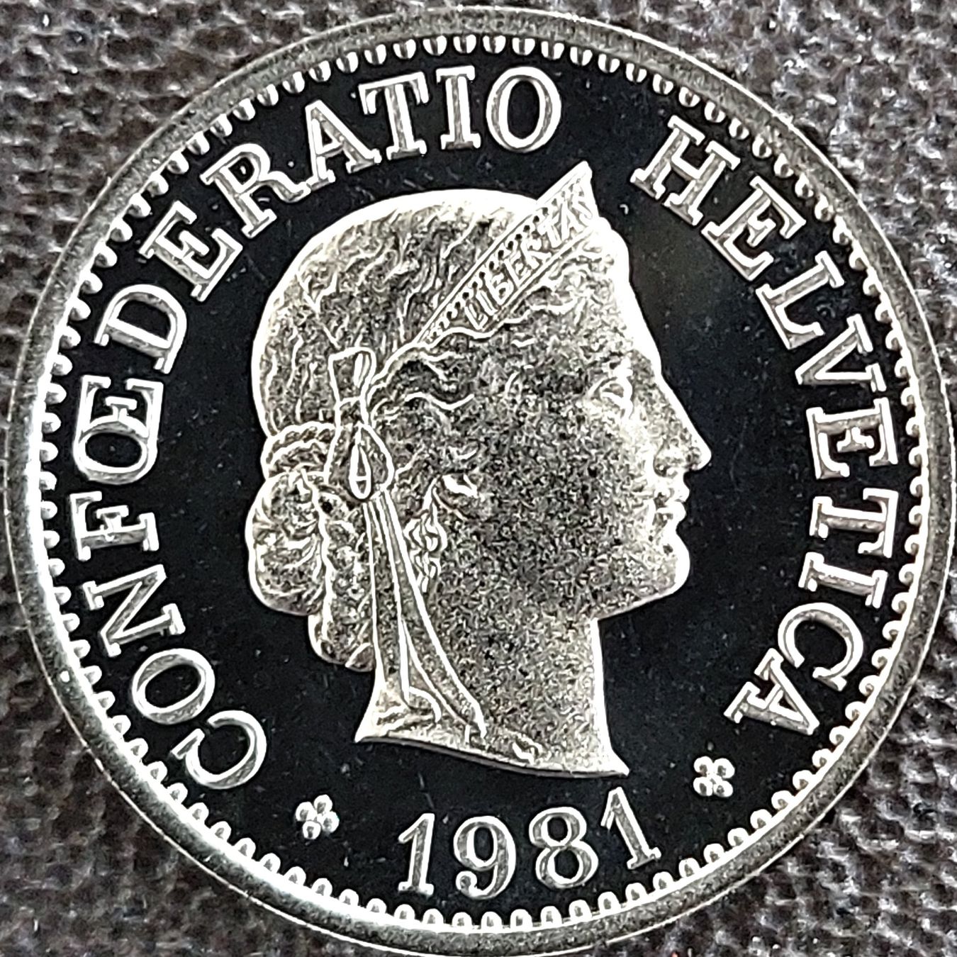 Tutti le monete: 10 Rappen 1981 stgl. / aus Münzsatz – Nuovo (secondo la descrizione) da Arch venduto da coinsandmore