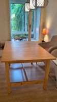 Wunderschöner Massivholztisch von Ikea zum Ausziehen
