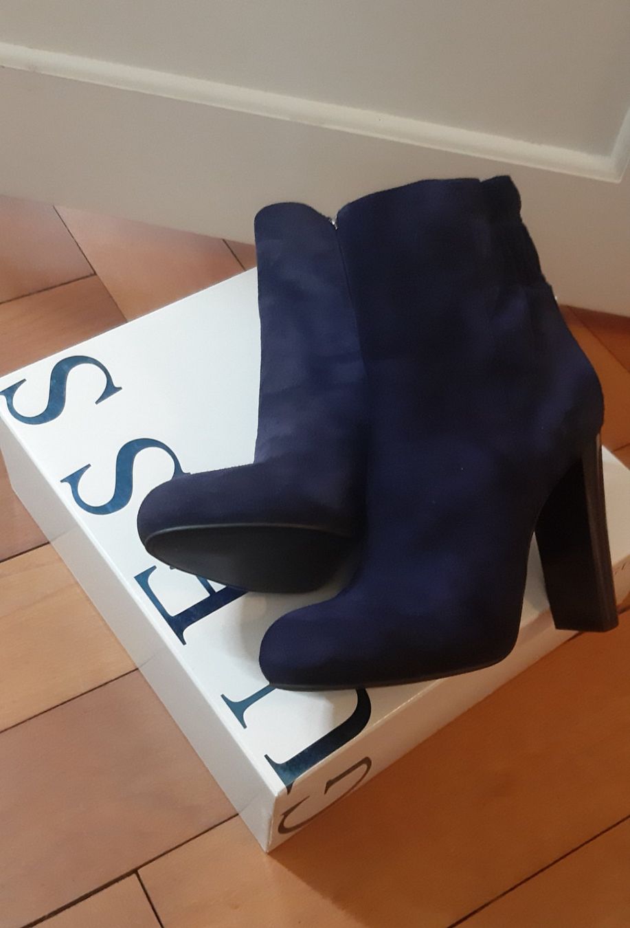Guess Scarpe da donna: NEU!  GUESS Stiefel LEDER    Gr.38 – Nuovo e nell'imballaggio originale da Zürich venduto da Venecia25 3