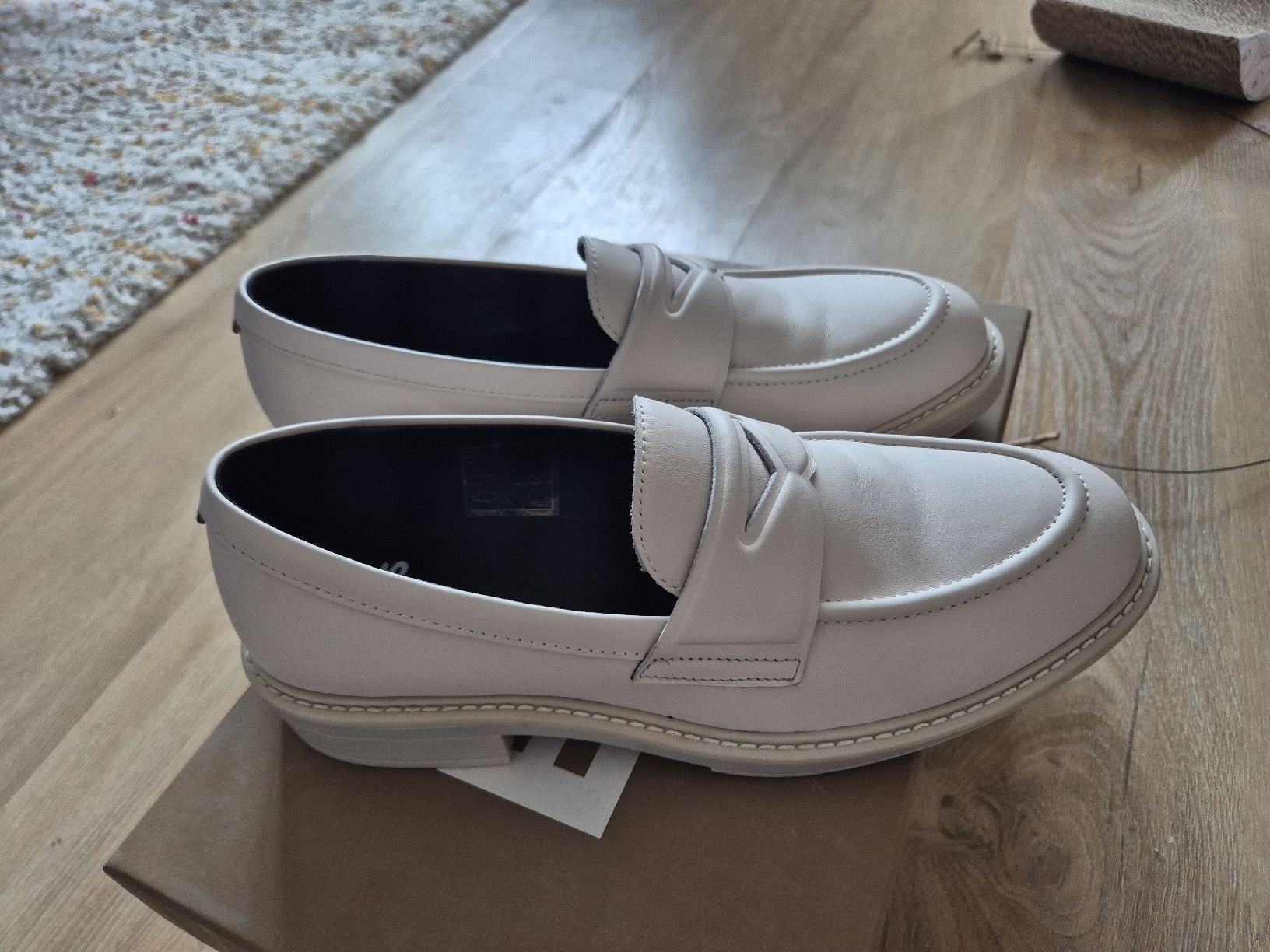 Hugo Boss Scarpe da donna: Boss Moccasins – Nuovo e nell'imballaggio originale da Bern venduto da des_7cqy 1