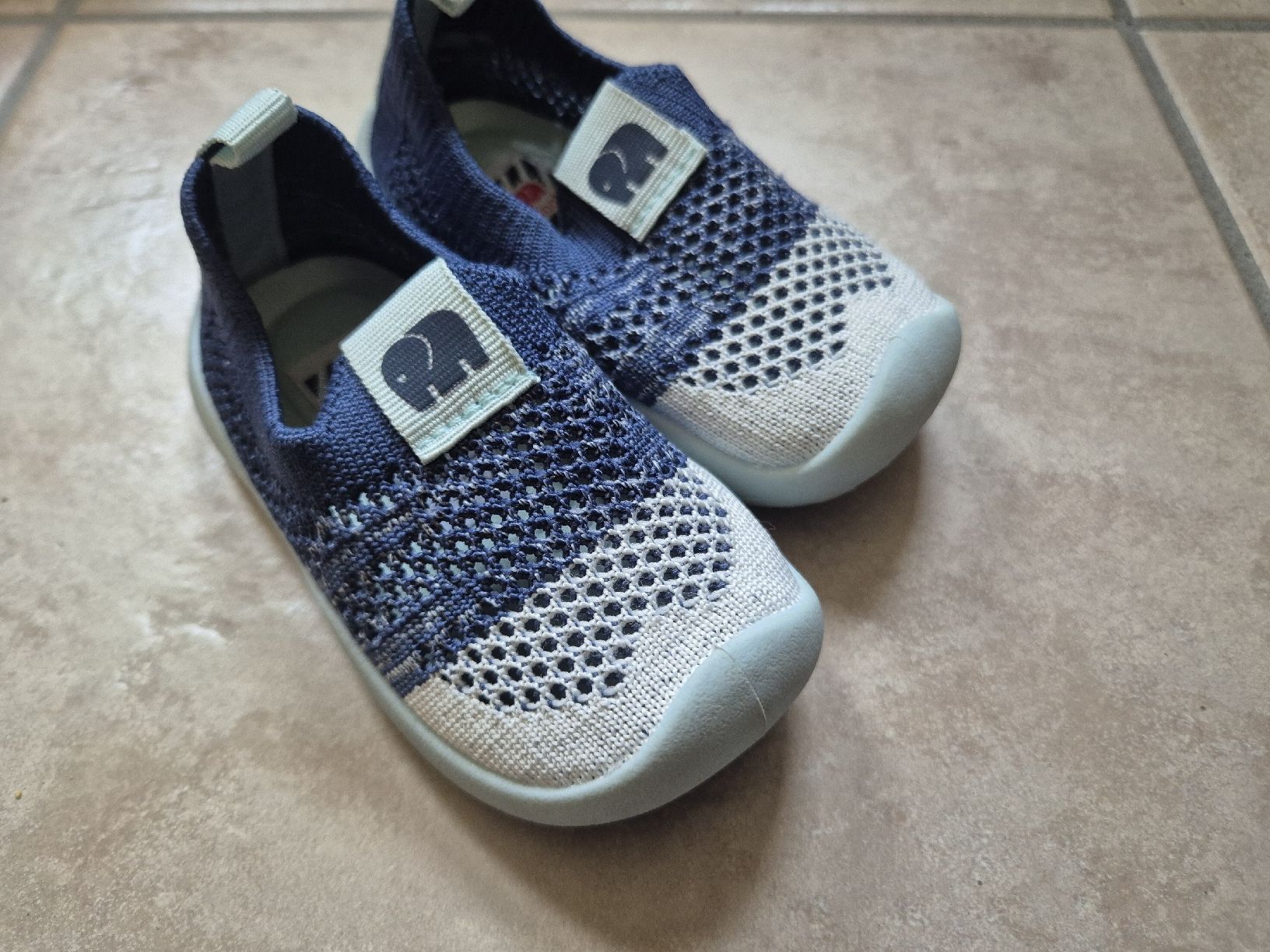 Elefanten Schuhe für Jungen: Elefanten Schuhe Grösse 19 – Gebraucht aus Guntershausen von Marip84 1