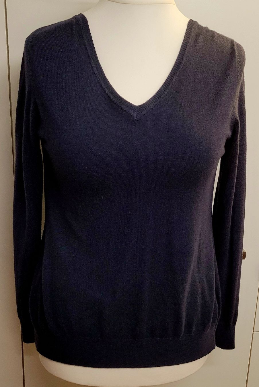 Maglioni & Felpe: Pullover neu dunkelblau L – Nuovo (secondo la descrizione) da Ruggell venduto da liverzano1