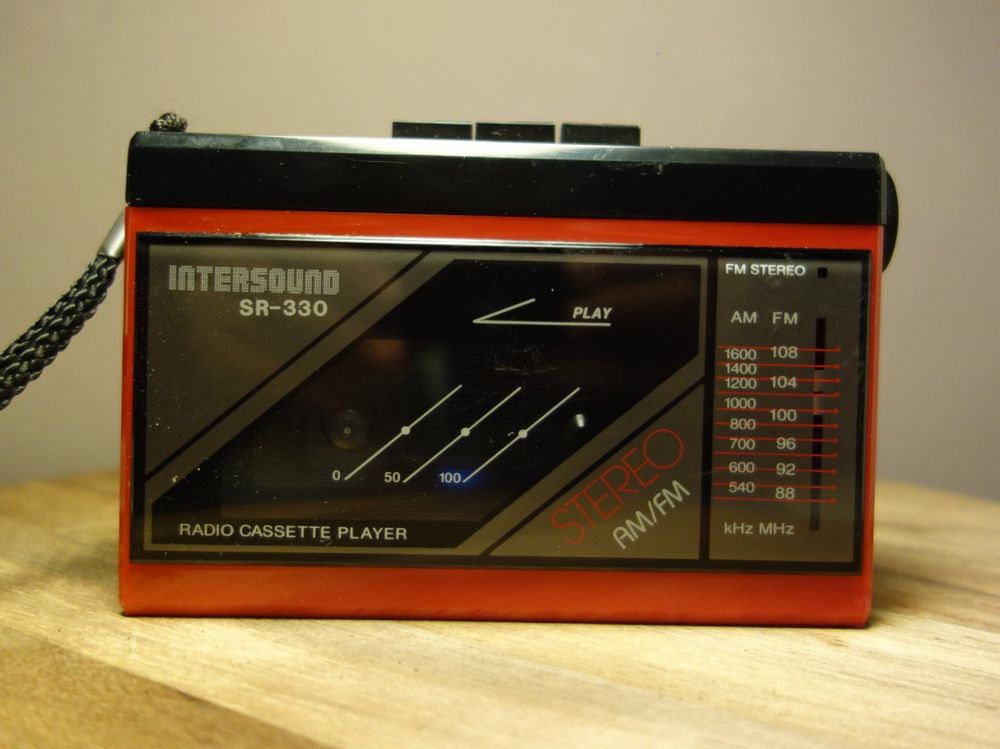 Walkman InterSound SR-330 (Defekt) in Bern für CHF 1 – mit Lieferung ...
