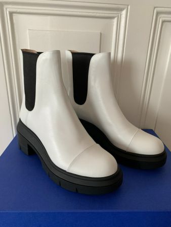 STUART WEITZMAN: OVP-Neue weisse Chelsea Boots, 37, NP 695.-