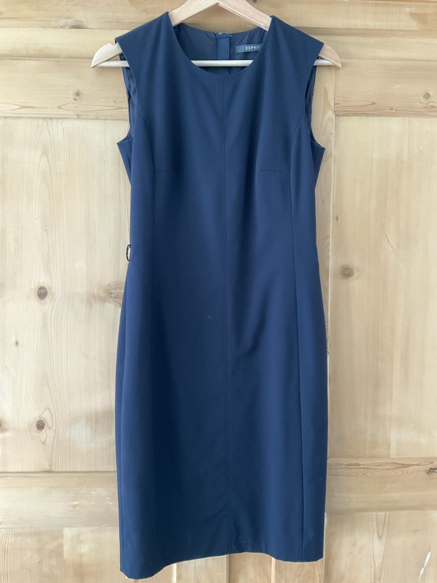 Esprit Vestiti: Esprit Etuikleid – Usato da Domat/Ems venduto da Satine_85