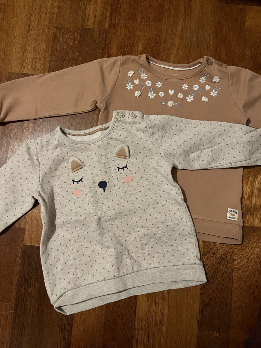 C&A Pullover & Sweatshirts: 2er Set Pullover, Grösse 92 – Gebraucht aus Männedorf von Qurop
