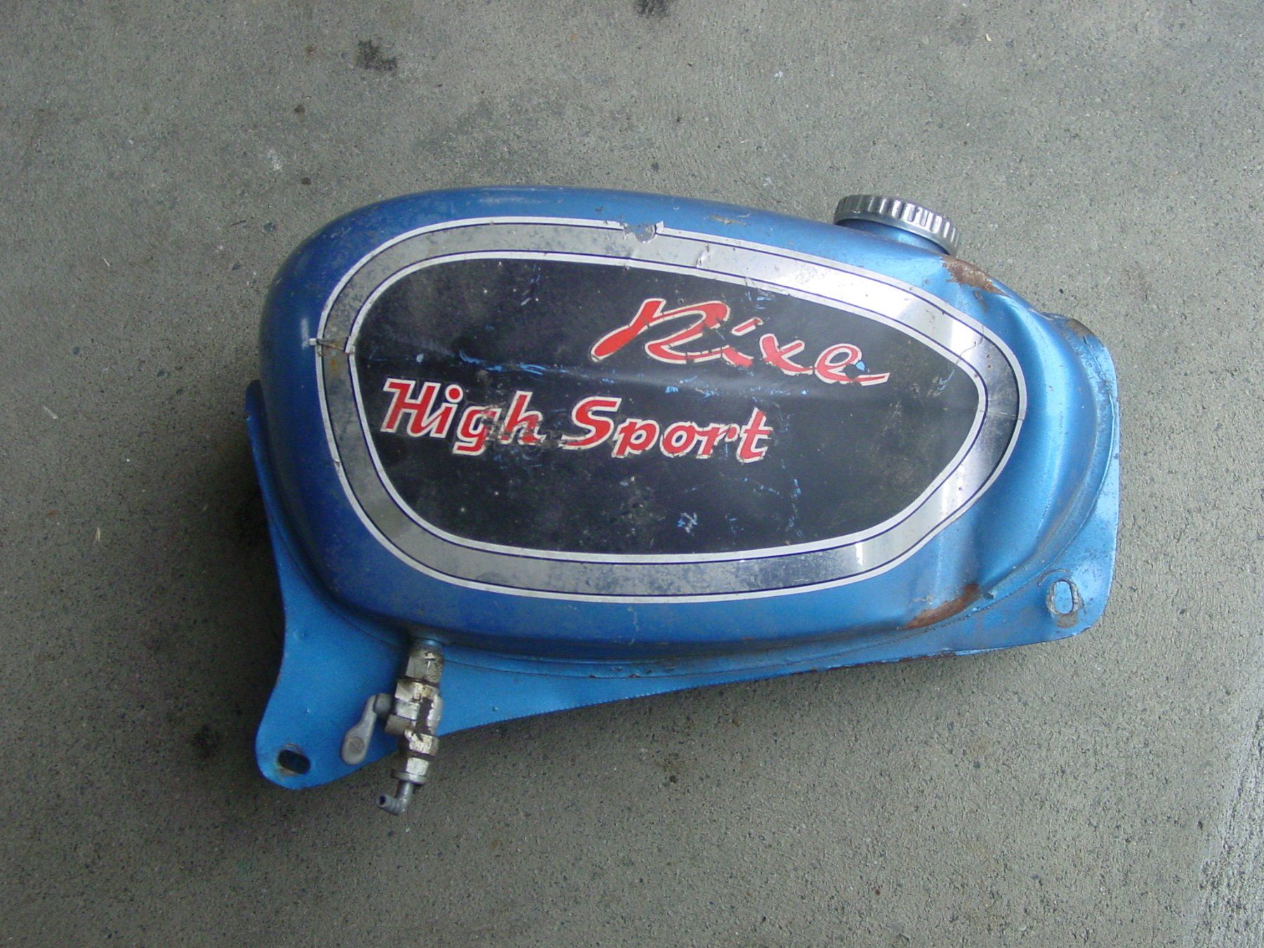 Accessori per altri veicoli: Rixe Mofa Tank – Usato da Hirschthal venduto da Juribu 1