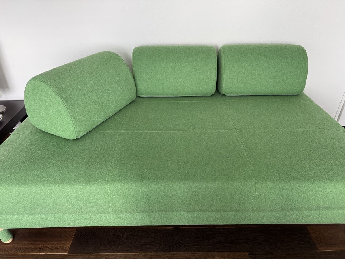 Divani: Stylish green sofa bed /daybed  – Usato da Jonen venduto da chrispluess 2