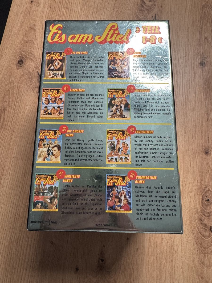 Tutti i DVDs: Eis am Stiel DVD Box Teil 1-8 digital remastered  – Usato da Biberist venduto da etesummer 3