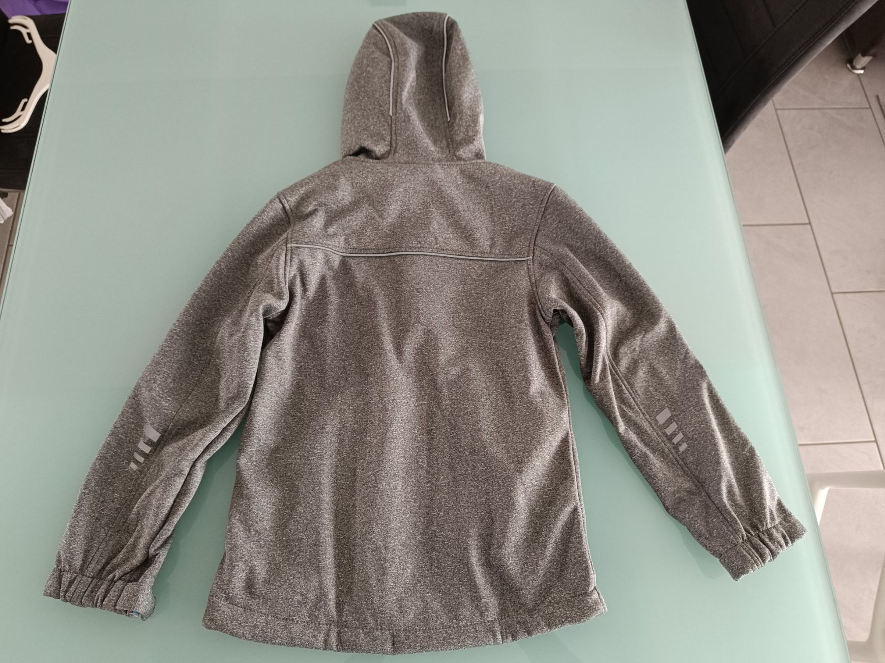Vestes & Manteaux: Neue, Softshelljacke 134(-140) – Neuf avec emballage d'origine à Wohlen AG par Fabe3 1