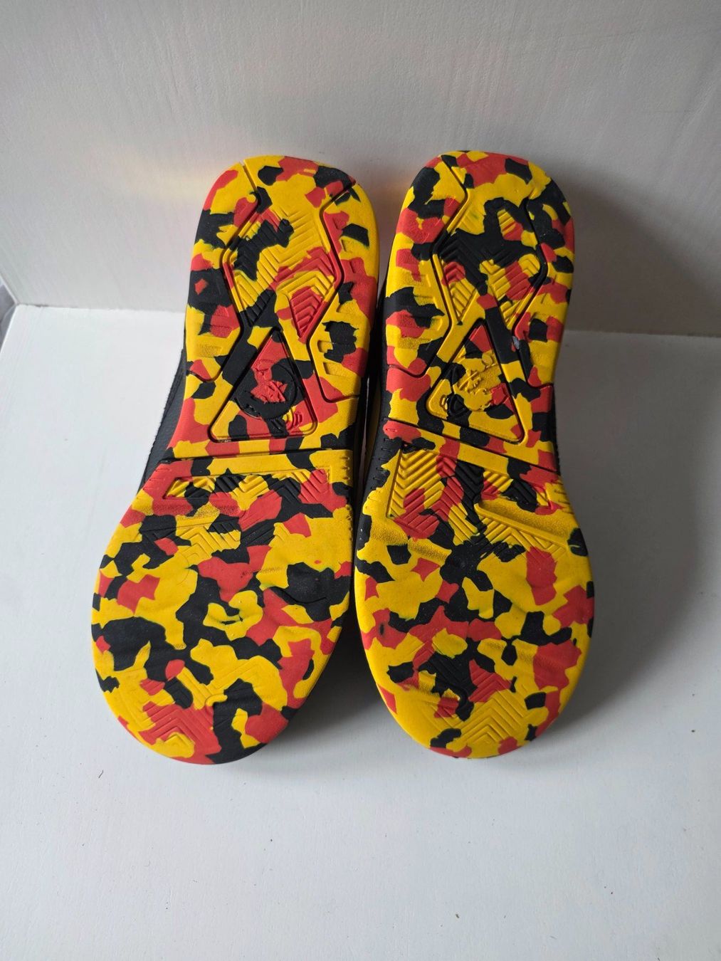 Decathlon Scarpe per ragazzi: Coole orange-schwarze Kinderschuhe, Grösse 34 – Usato da Nidfurn venduto da antonio737 3