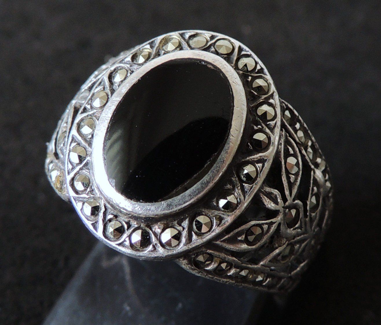 Anelli: Silber 925 Fingerring mit Gagat und Markasit – Usato da Waldenburg venduto da schaller707