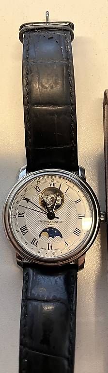 Frederique Constant Montres: Frederique Constant Classics Heart Beat Moonphase Automatic – D'occasion à Schwerzenbach par Mister.T 2
