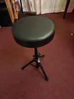 Alesis Schlagzeug-Hocker / Drum Throne – Top Zustand