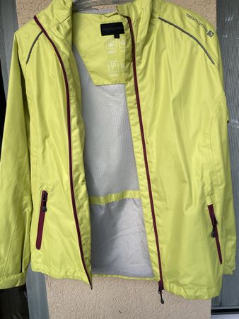 Trevolutions Regenjacke, neu, Grösse M, Top Zustand!